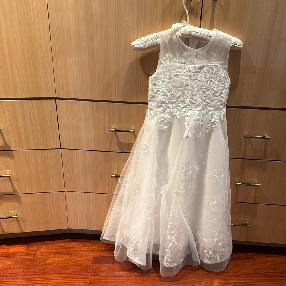 Elegant White Floral Kids Dress